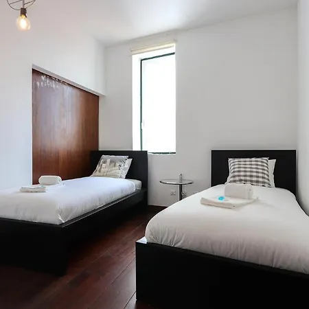 Downtown Delight By Homing Apartment *