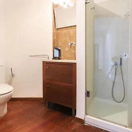 Apartment Downtown Delight By Homing *